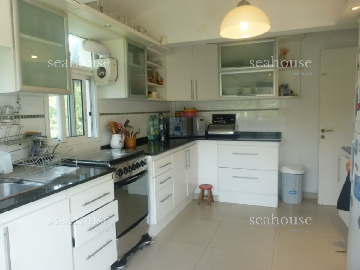 Casa Ref.302 - Hermosa casa en paradas