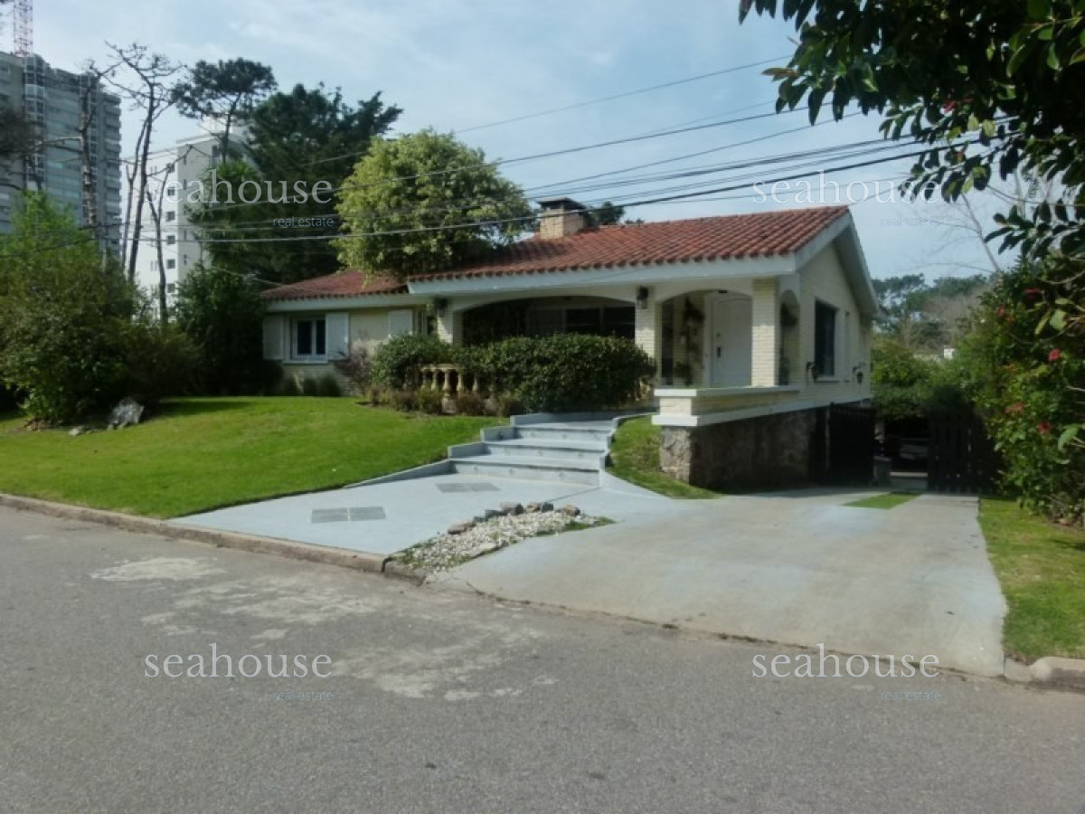Casa Ref.302 - Hermosa casa en paradas