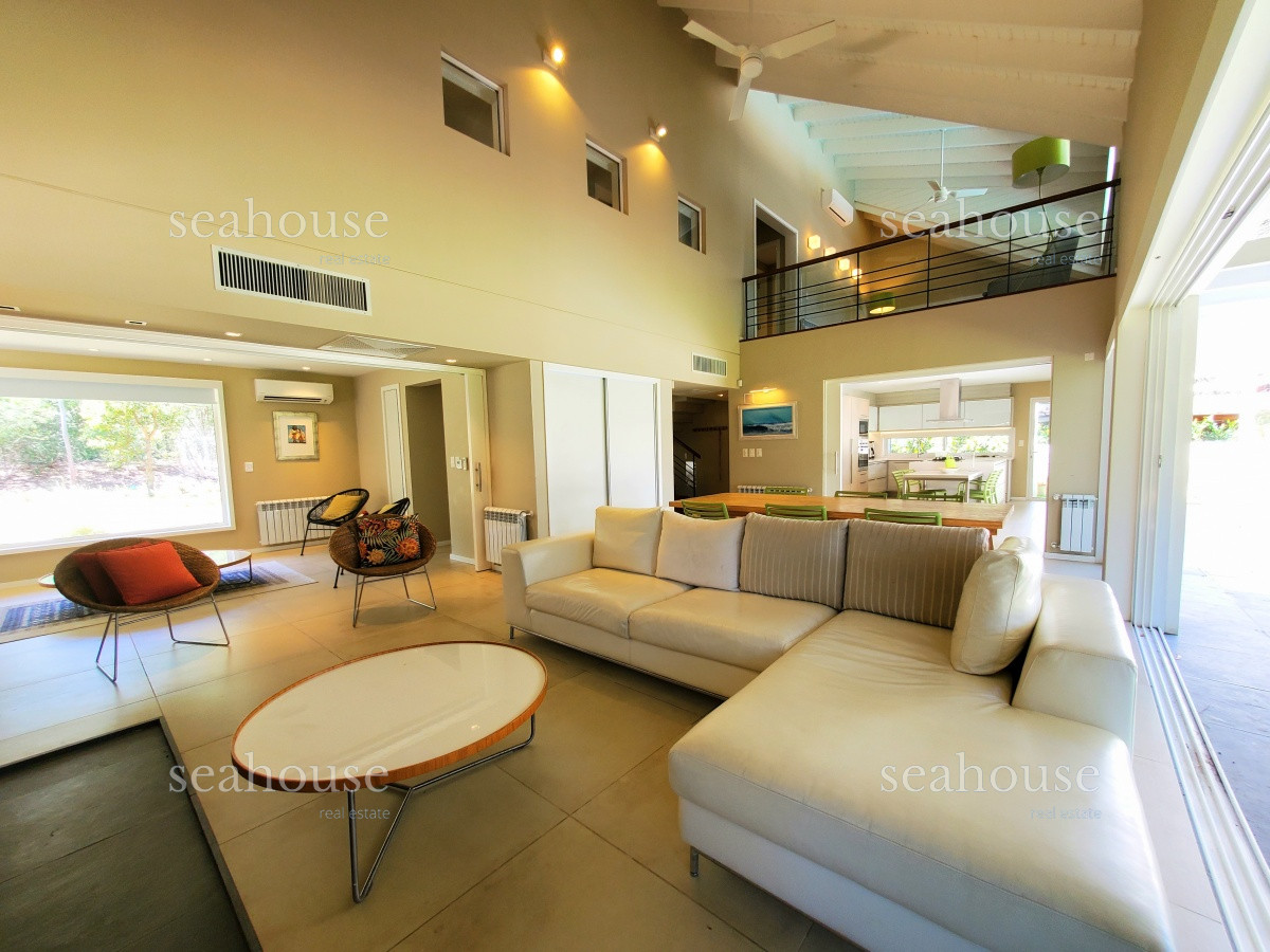 Casa Ref.618 - Magnifica propiedad en venta en el Barrio Privado 