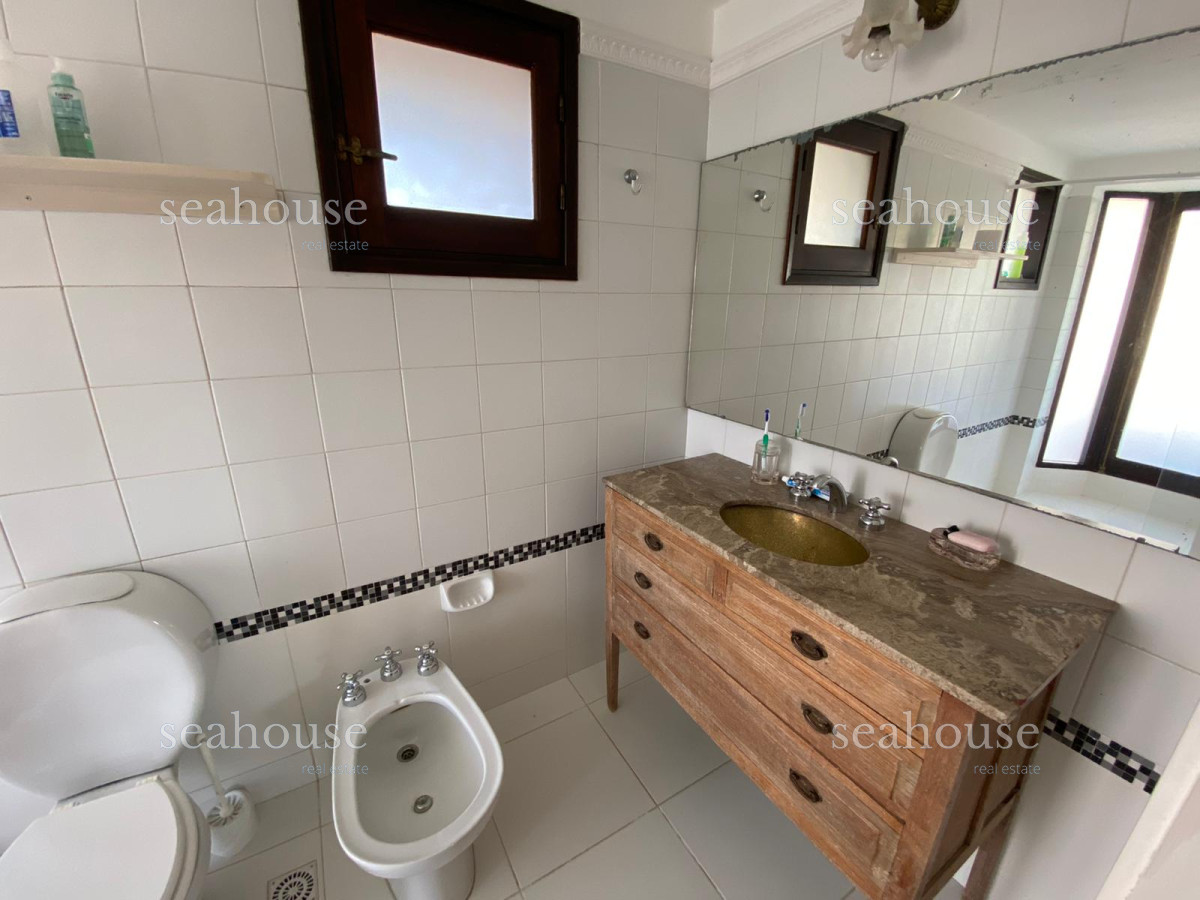 Casa Ref.366 - Excelente casa en venta en La Barra.
