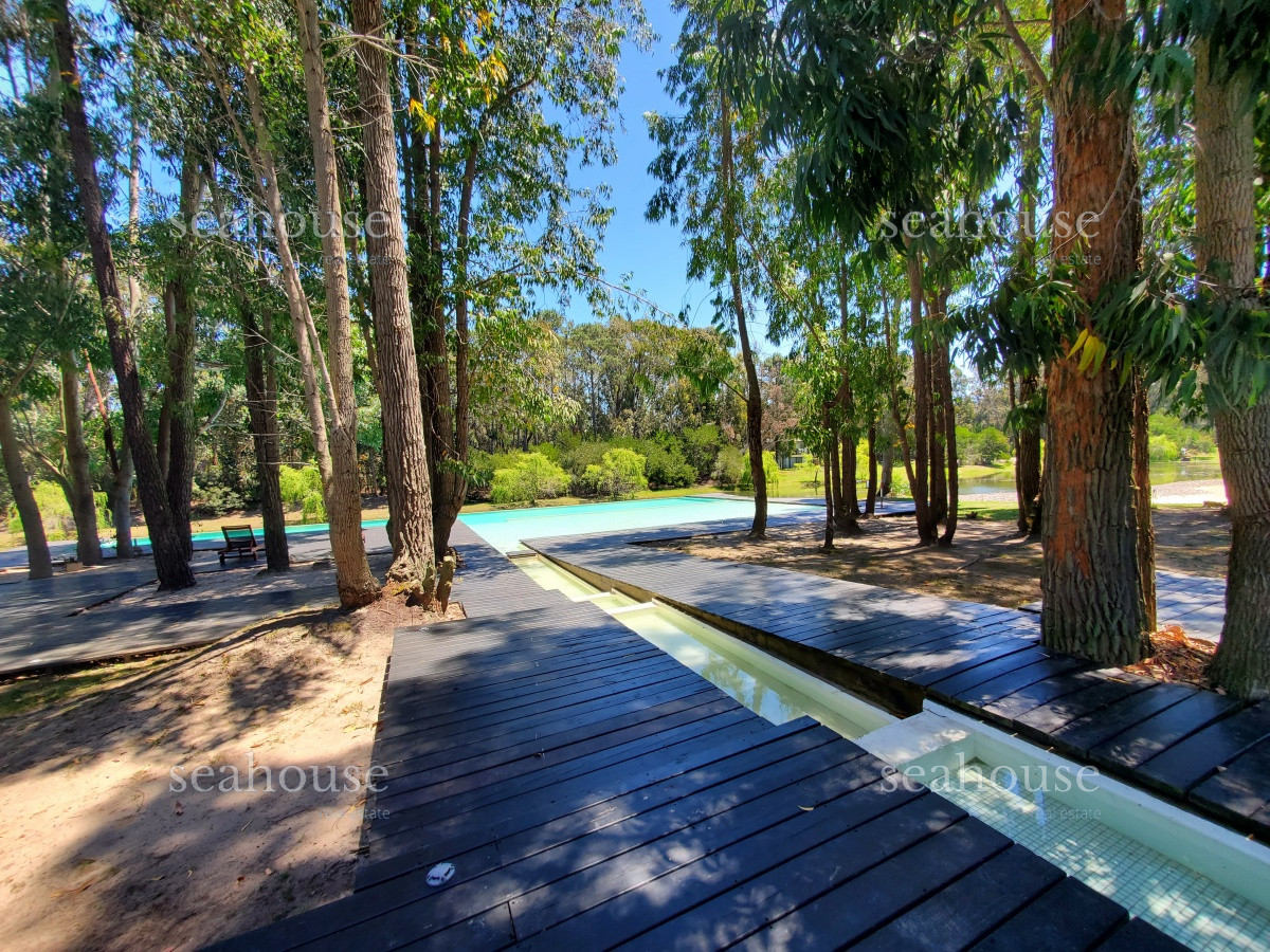Casa Ref.618 - Magnifica propiedad en venta en el Barrio Privado 