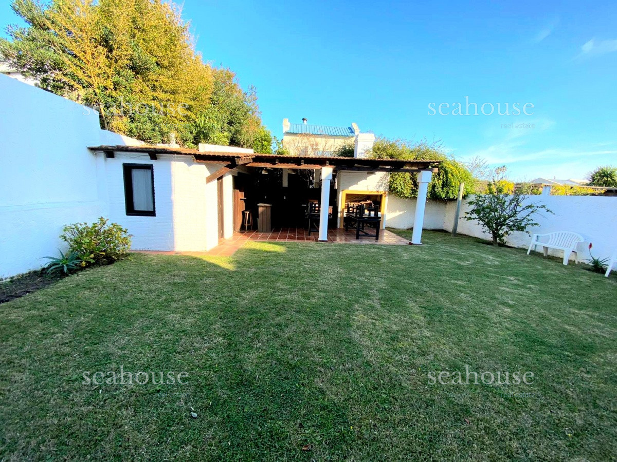 Casa Ref.366 - Excelente casa en venta en La Barra.