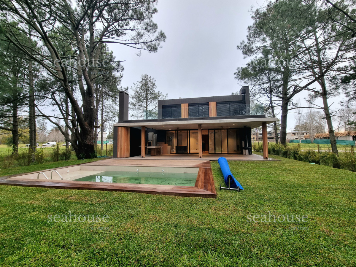 Casa Ref.1406 - Casa en venta a estrenar en La Cañada, Distrito 52 - Punta del Este