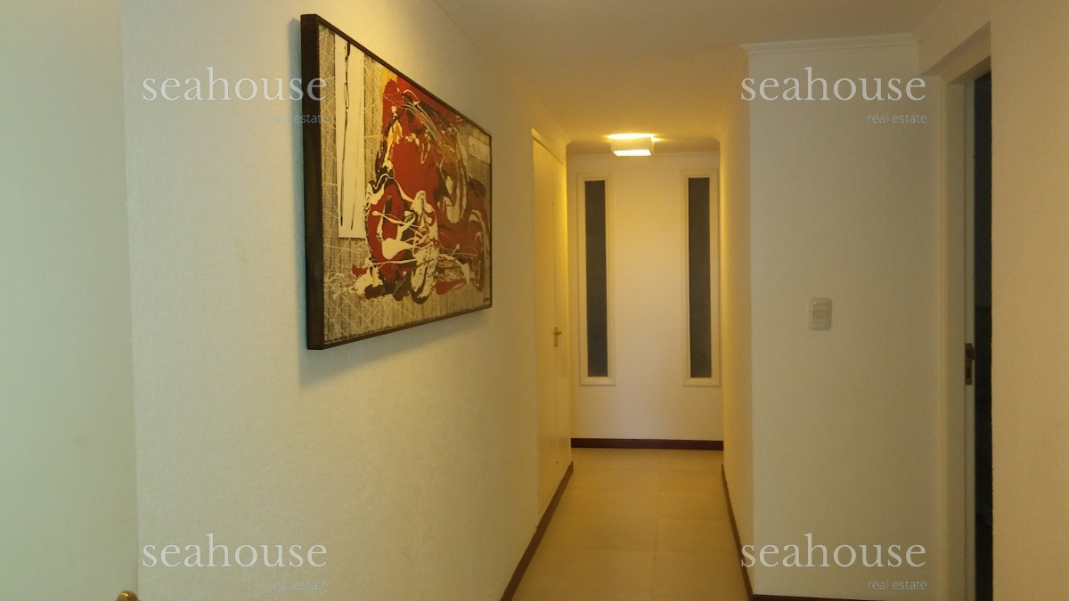 Casa Ref.100 - Excelente casa en playa mansa a 400 mts del mar, inmejorable ubicación.