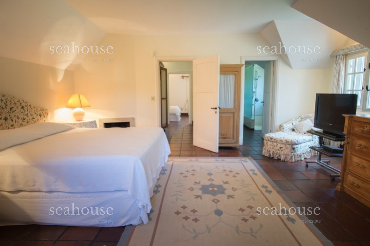 Casa Ref.110 - Casa en Barrio Golf - Arq Arturo Dubourg