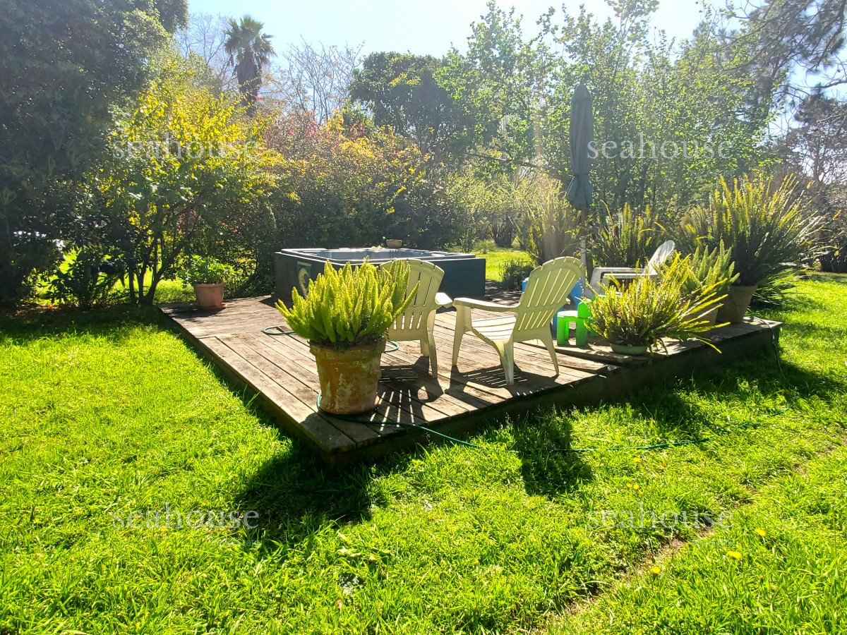Casa Ref.592 - Casa en el Golf rodeada de vegetación. 