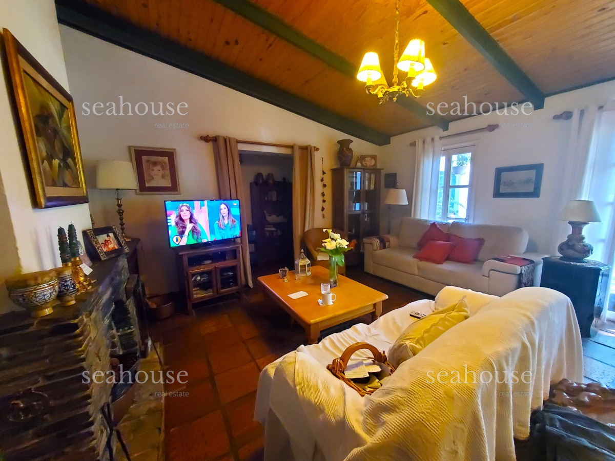 Casa Ref.592 - Casa en el Golf rodeada de vegetación. 