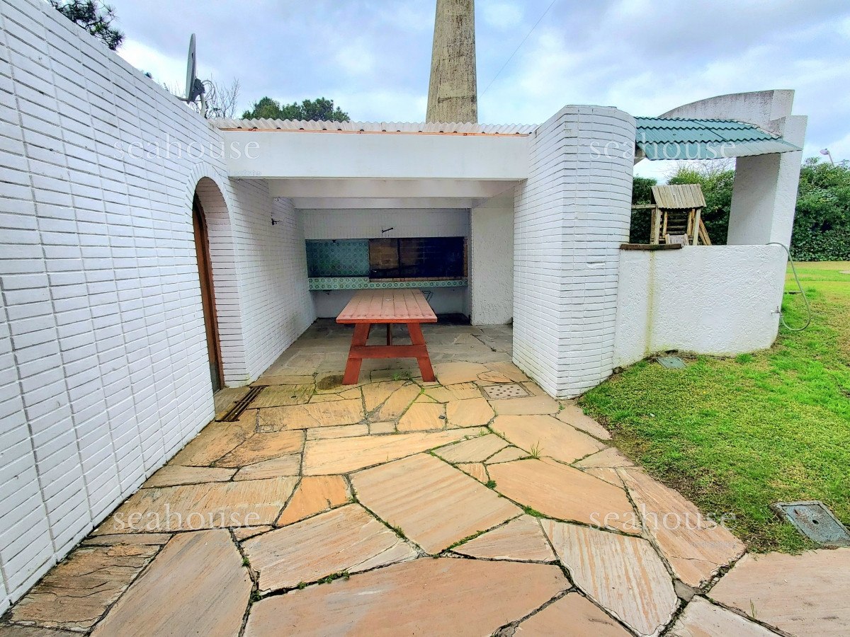 Casa Ref.749 - Casa en venta - Cantegril