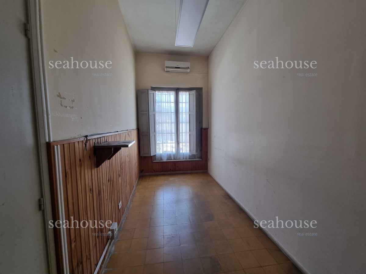 Local Comercial Ref.1096 - Casa para Reciclar en Venta - Centro de Maldonado