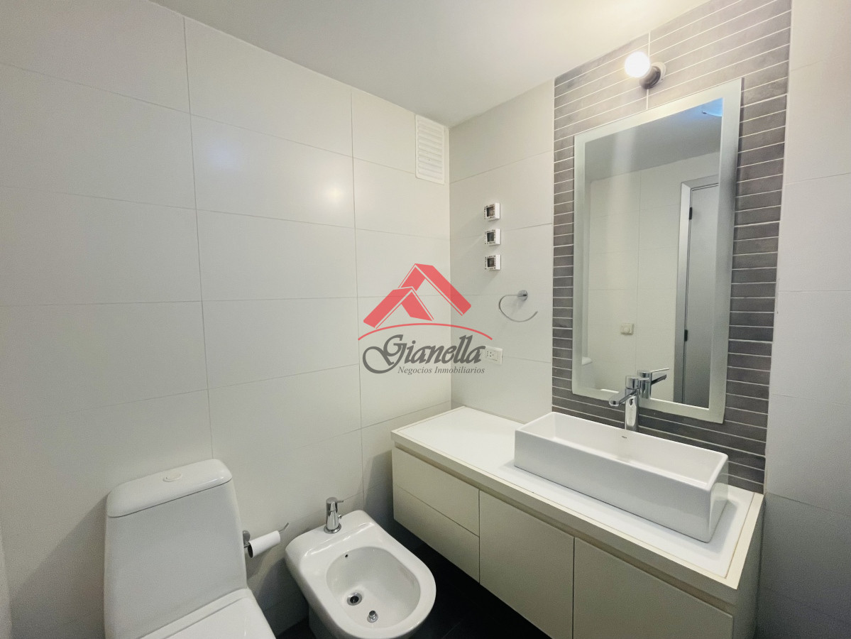 Apartamento ID.1657 - Parrillero propio y vista al mar