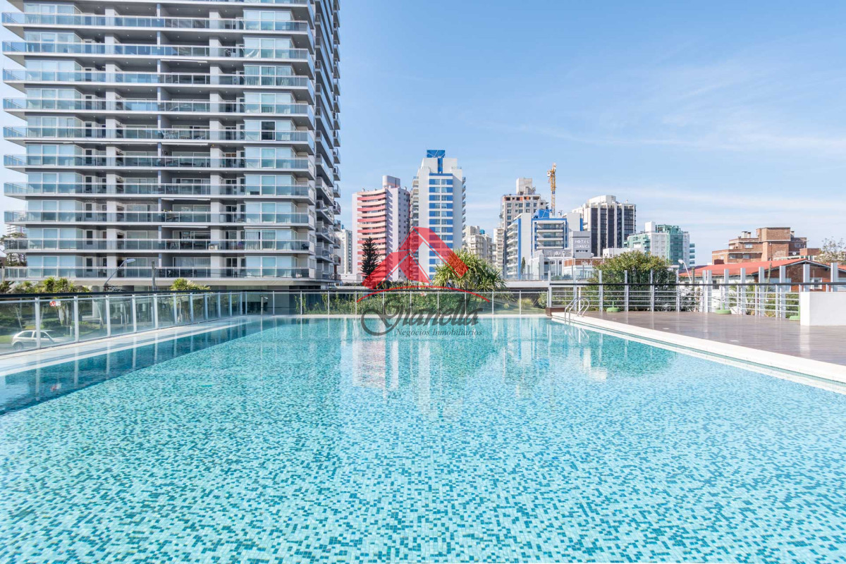 Apartamento ID.1657 - Parrillero propio y vista al mar