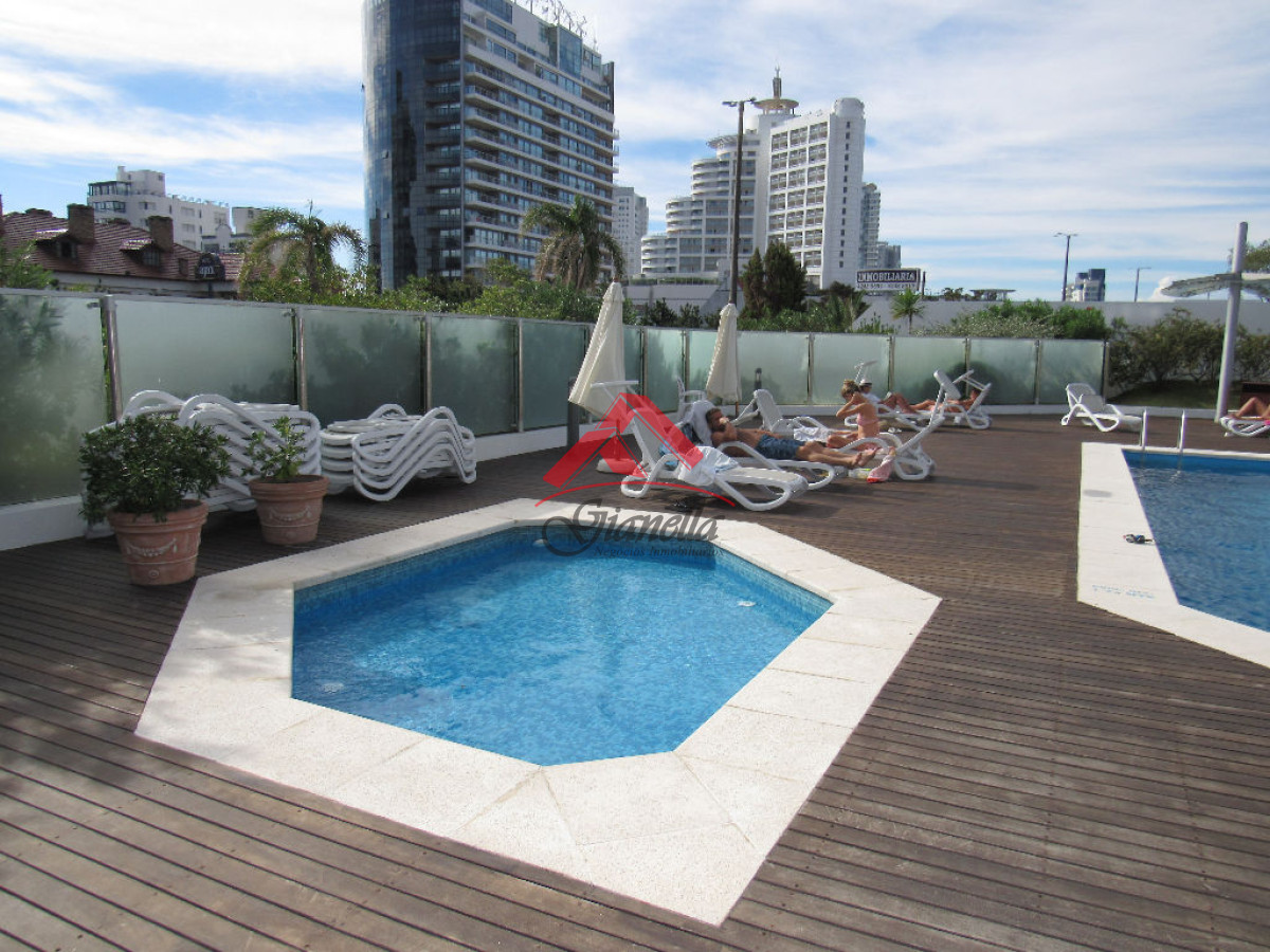 Apartamento ID.1655 - Buena vista al mar y terraza amplia con parrillero