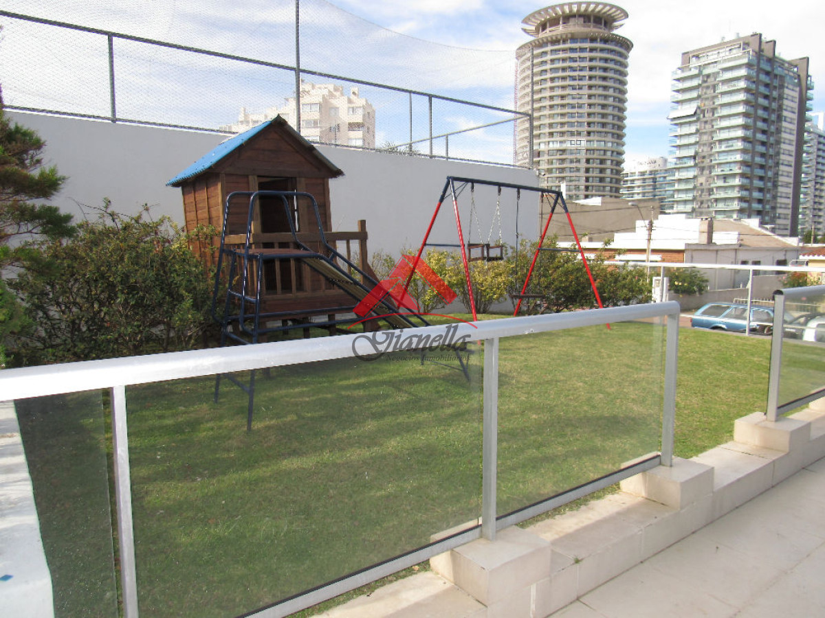 Apartamento ID.1655 - Buena vista al mar y terraza amplia con parrillero