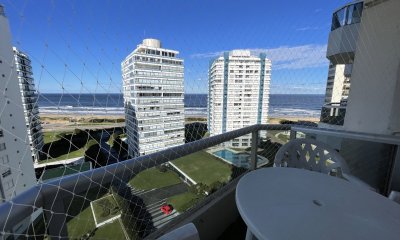Apto en Torre Marina