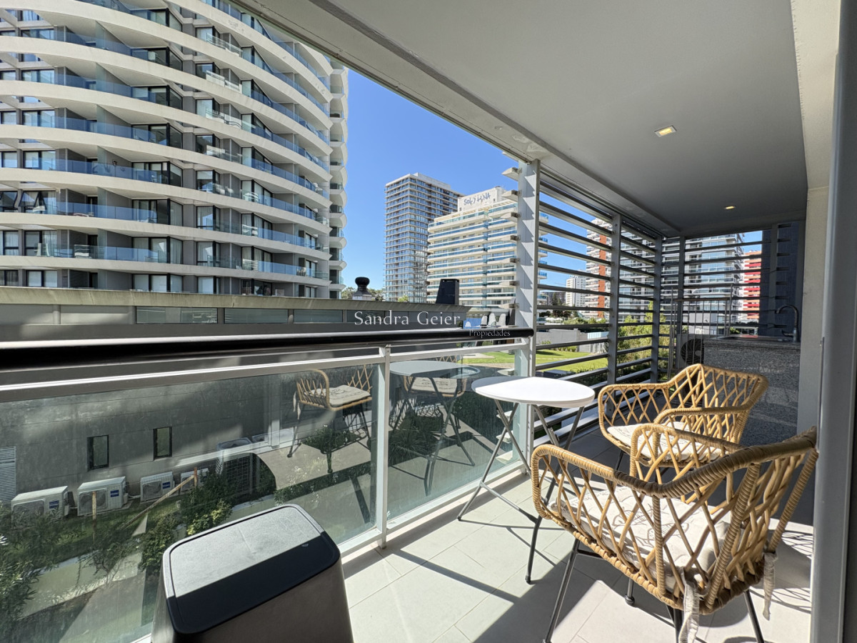 Apartamento ID.3384 - VENTA TORRE FRANCIA PARRILLERO EXCLUSIVO