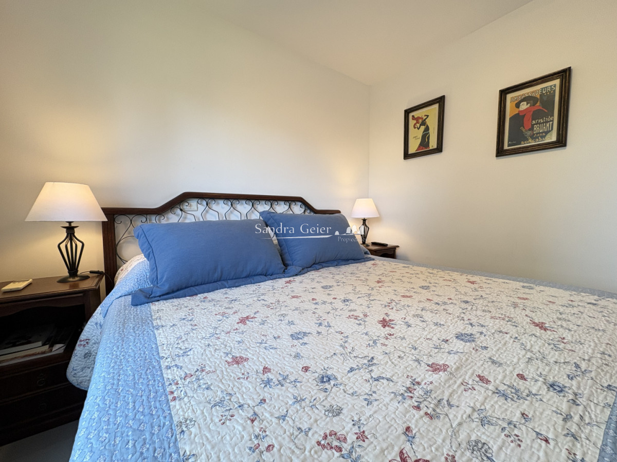 Apartamento ID.3384 - VENTA TORRE FRANCIA PARRILLERO EXCLUSIVO