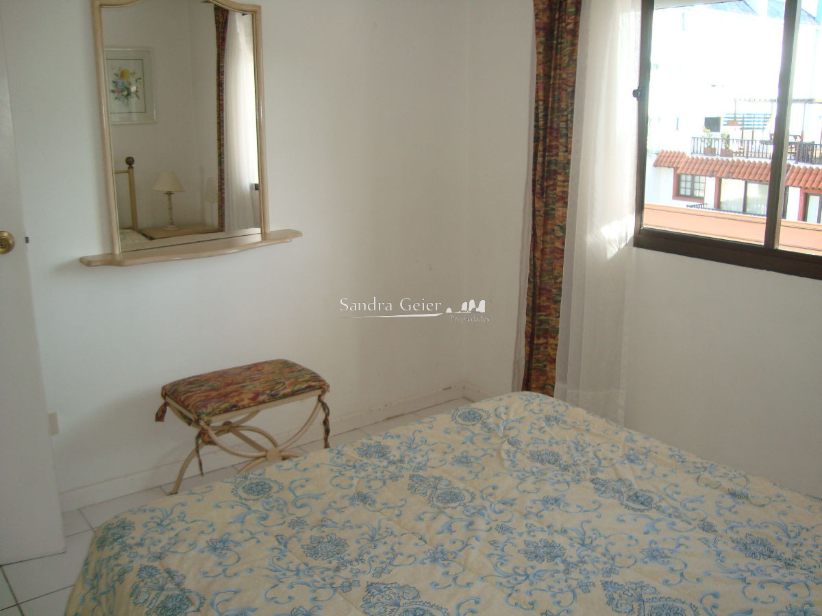 Apartamento ID.1342 - Cerca del Puerto y de la plaza de Punta del Este.