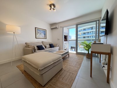 Apartamento ID.3384 - VENTA TORRE FRANCIA PARRILLERO EXCLUSIVO