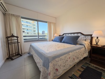 Apartamento ID.3384 - VENTA TORRE FRANCIA PARRILLERO EXCLUSIVO