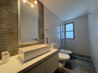 Apartamento ID.3384 - VENTA TORRE FRANCIA PARRILLERO EXCLUSIVO