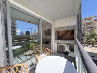 Apartamento ID.3384 - VENTA TORRE FRANCIA PARRILLERO EXCLUSIVO