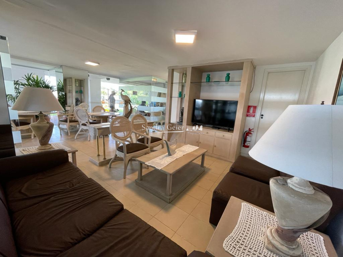 Apartamento ID.1849 - En Avda Chiverta, cerca de todo