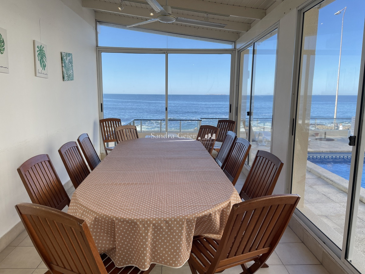 Apartamento ID.2131 - Frente al mar, preciosa vista, aire acondicionado, piscina, lindo decorado
