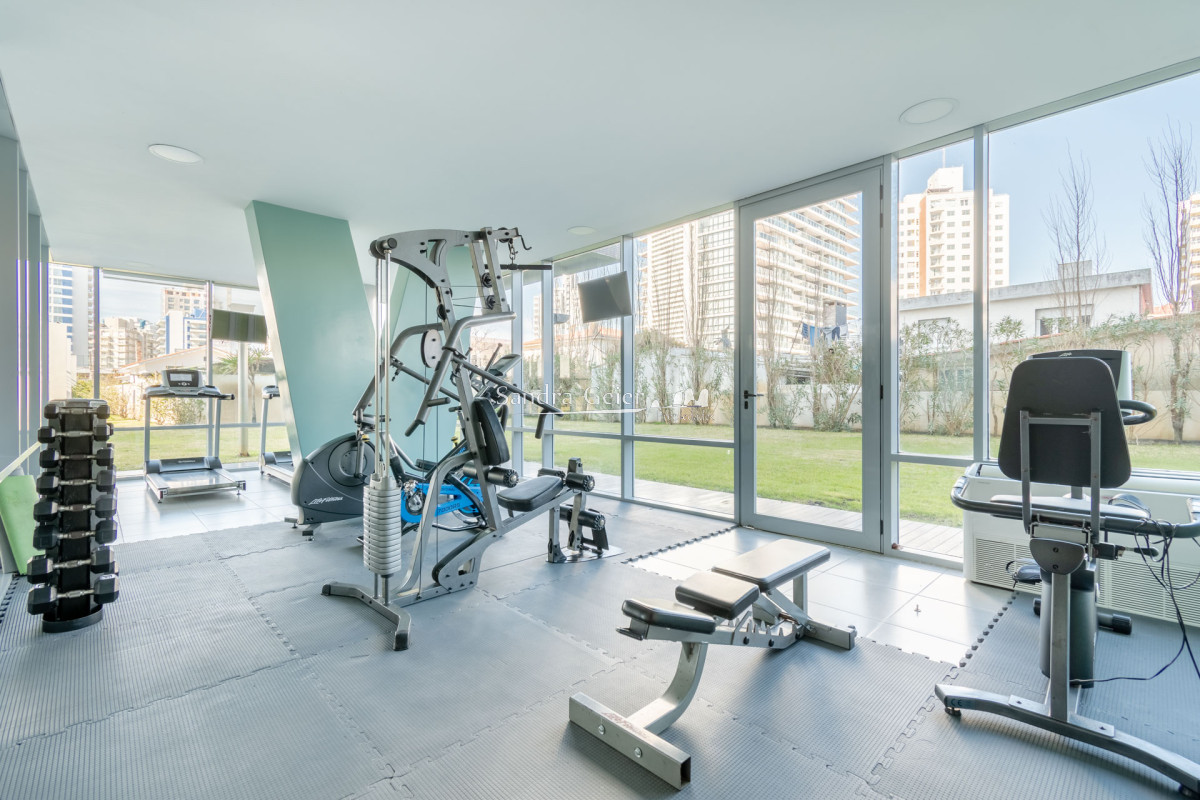 Apartamento ID.3384 - VENTA TORRE FRANCIA PARRILLERO EXCLUSIVO