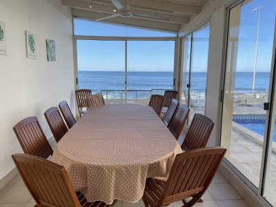 Apartamento ID.2131 - Frente al mar, preciosa vista, aire acondicionado, piscina, lindo decorado