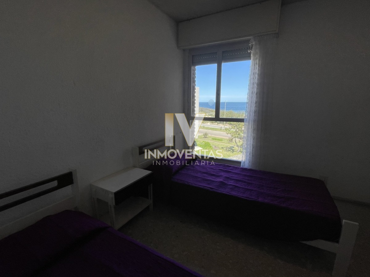 Apartamento ID.4060 - Playa mansa, frente al mar