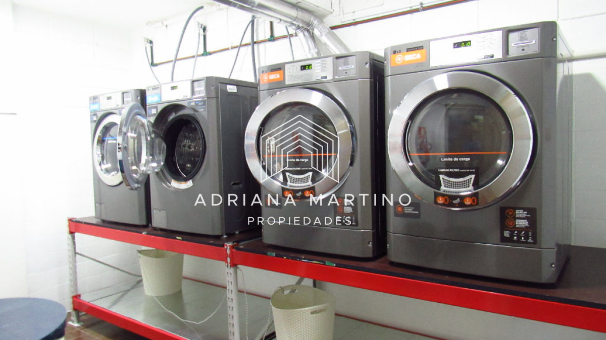 Apartamento ID.71654 - Frente a Plaza de los Artesanos con muy linda vista a Playa Brava