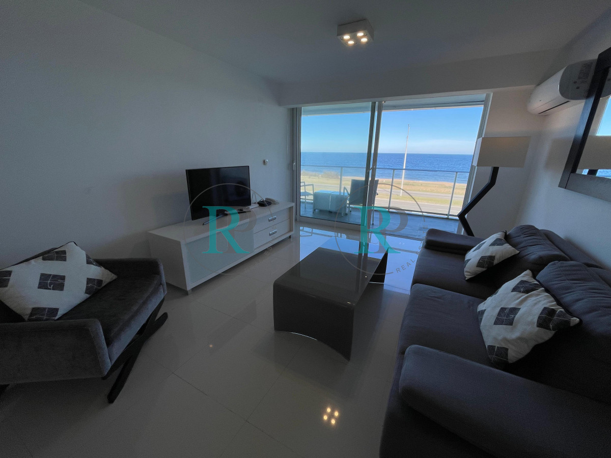 Apartamento ID.1907 - Primera Linea, cómoda terraza