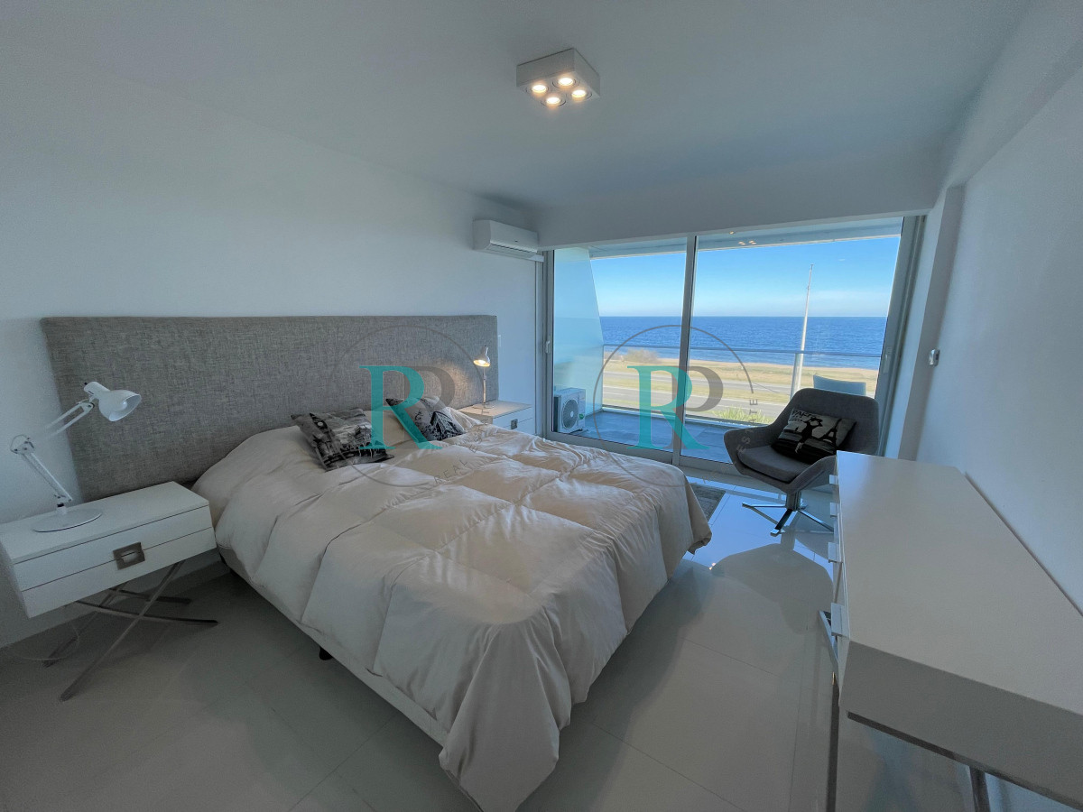 Apartamento ID.1907 - Primera Linea, cómoda terraza