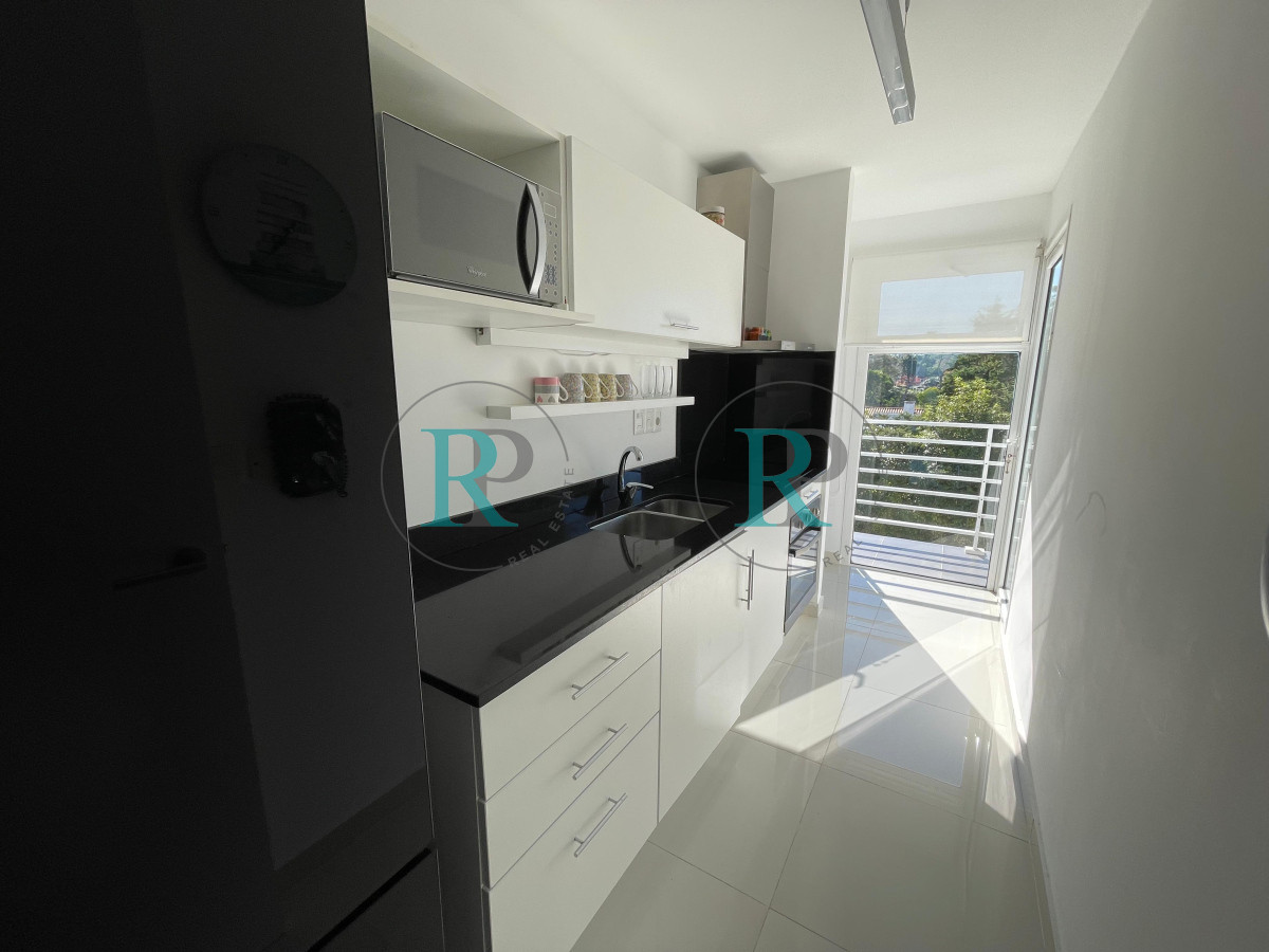 Apartamento ID.1907 - Primera Linea, cómoda terraza