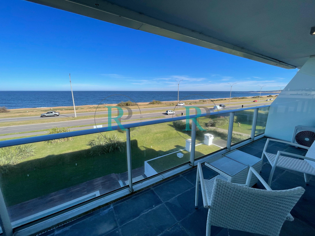 Apartamento ID.1907 - Primera Linea, cómoda terraza