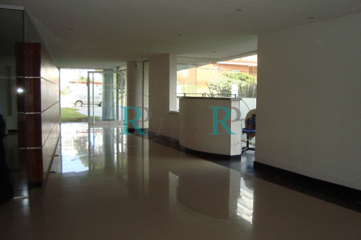 Apartamento ID.1317 - Lindo apto. a 50 mts del mar, servicio de playa, aire acondicionado