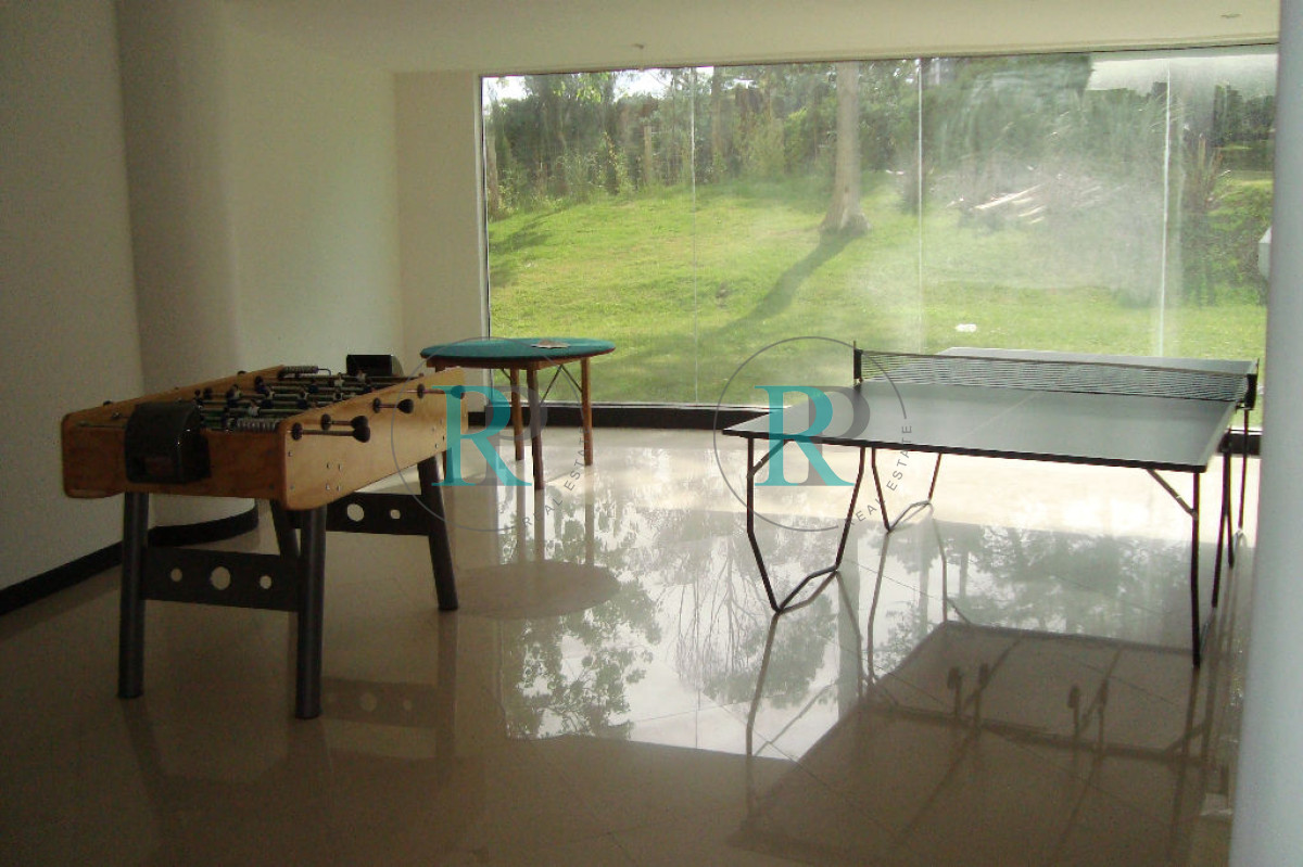 Apartamento ID.1317 - Lindo apto. a 50 mts del mar, servicio de playa, aire acondicionado