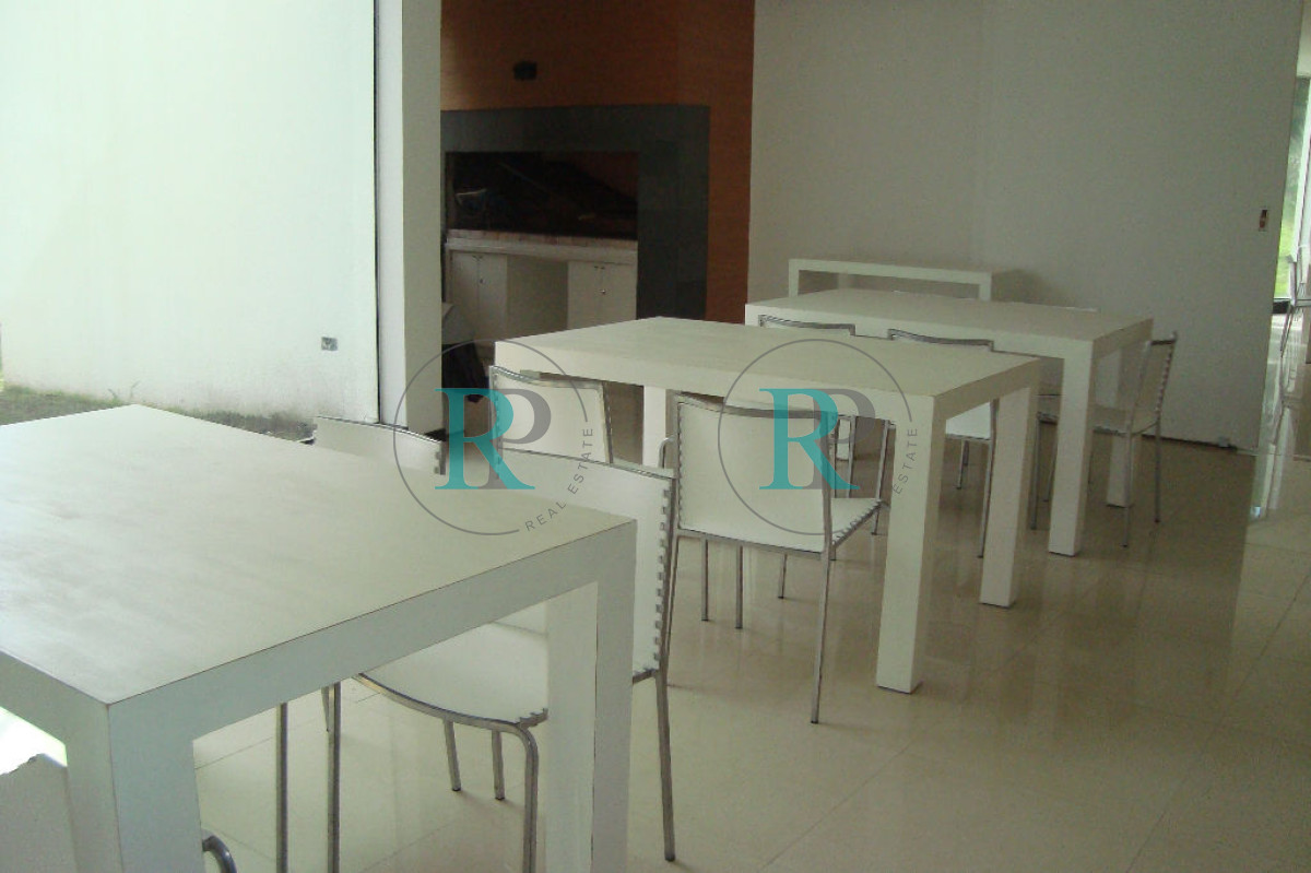Apartamento ID.1317 - Lindo apto. a 50 mts del mar, servicio de playa, aire acondicionado