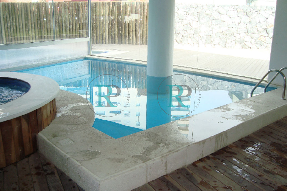 Apartamento ID.1317 - Lindo apto. a 50 mts del mar, servicio de playa, aire acondicionado