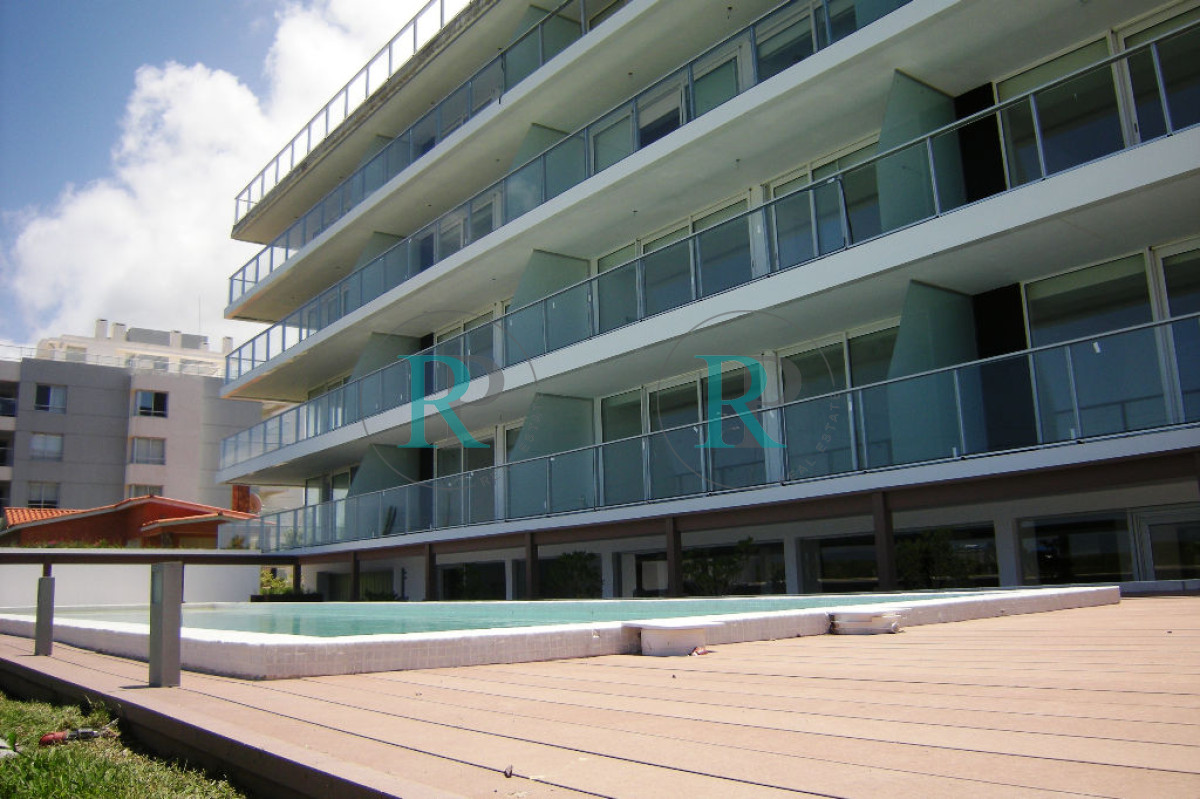 Apartamento ID.1907 - Primera Linea, cómoda terraza