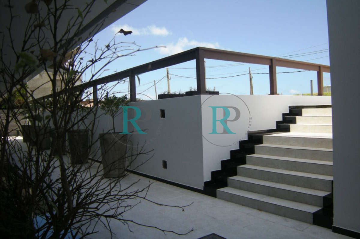 Apartamento ID.1907 - Primera Linea, cómoda terraza
