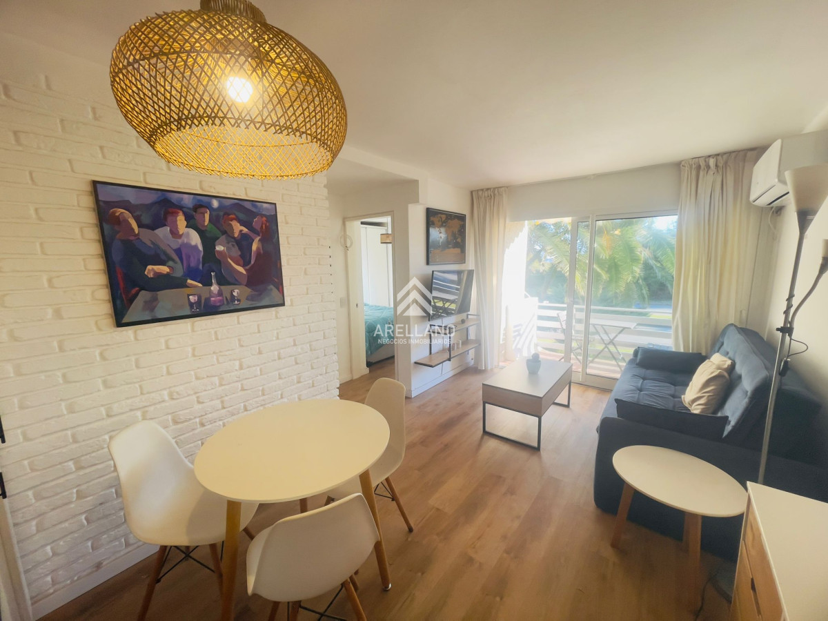 Apartamento ID.5571 - Venta apartamento 1 dormitorio Playa Mansa frente al mar