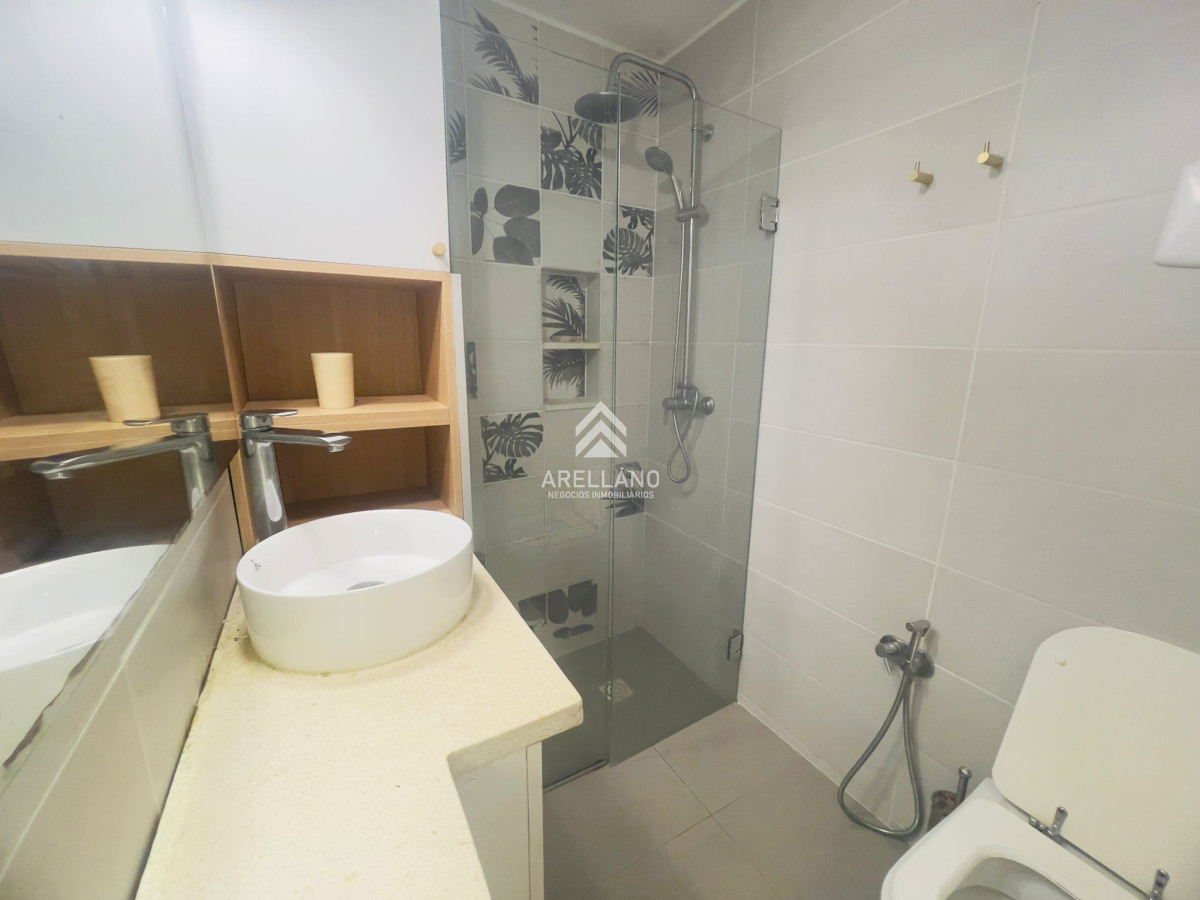 Apartamento ID.5571 - Venta apartamento 1 dormitorio Playa Mansa frente al mar