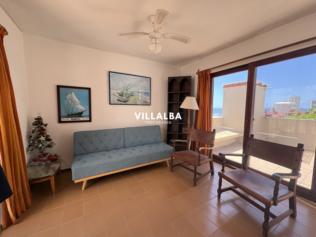 Apartamento ID.4192 - Excelente ubicación, vista al mar, 2 terrazas grandes 