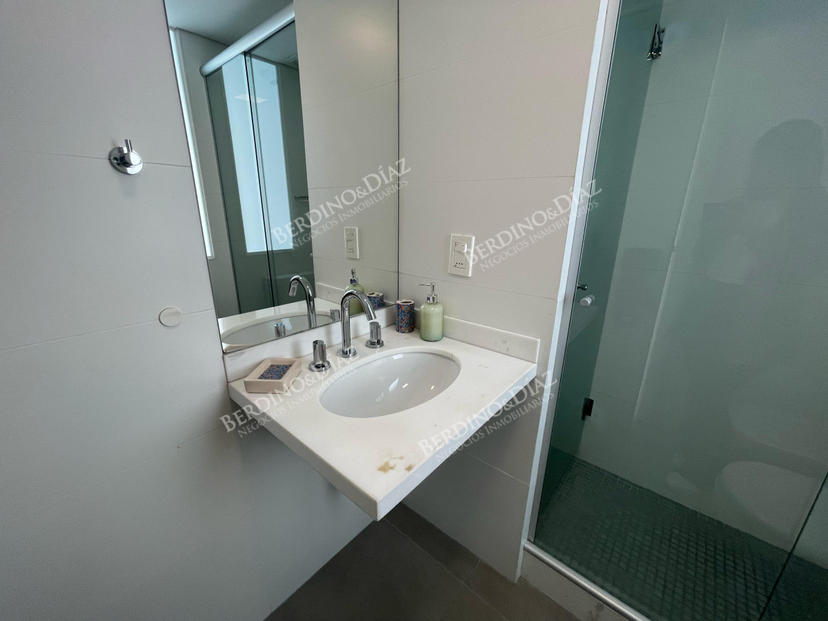 Apartamento ID.2484 - Apto alto con increible vista Greenlife