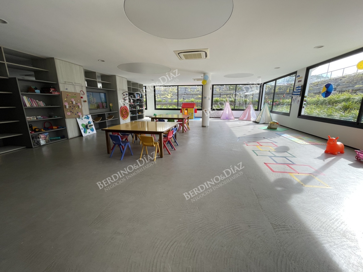 Apartamento ID.2484 - Apto alto con increible vista Greenlife