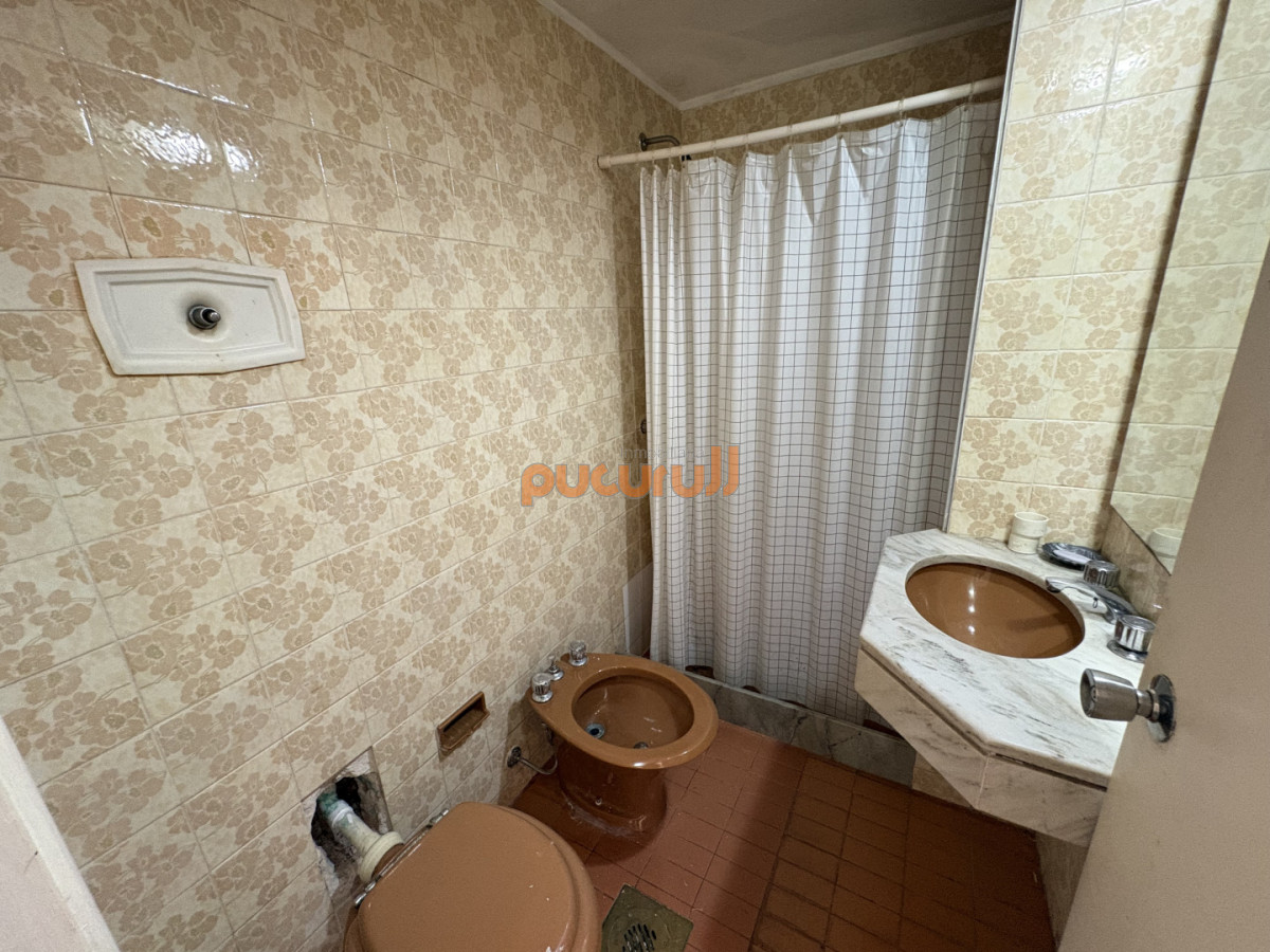 Apartamento ID.2706 - Excelente ubicación, vista al mar, 2 amplias terrazas 