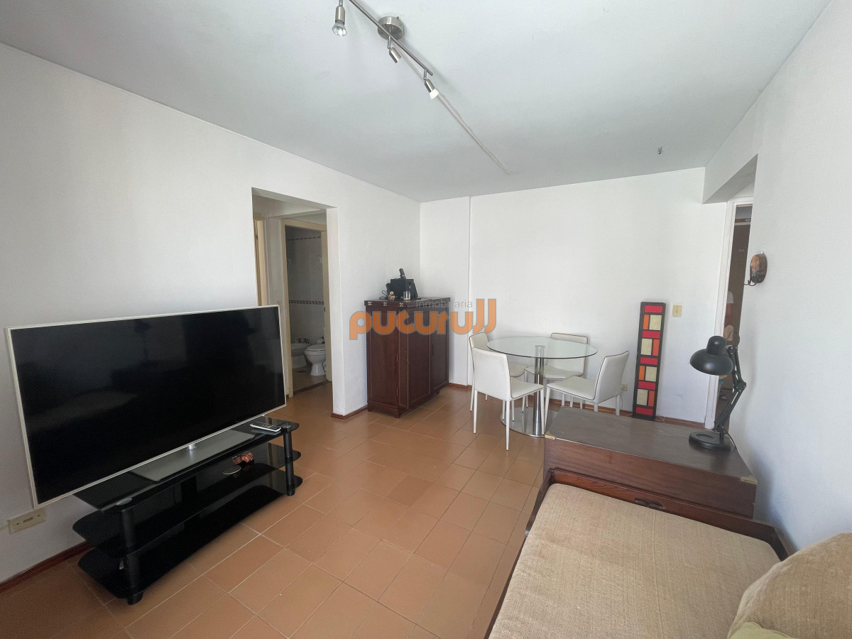 Apartamento ID.2093 - Oportunidad en Peninsula a 150 mts del mar y a 100 mts Gorlero