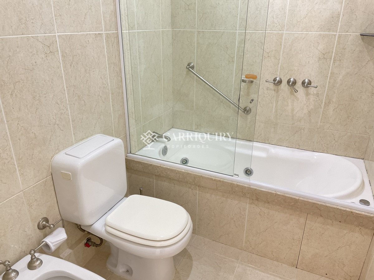 Apartamento ID.6380 - Edificio Le Jardin , impecable con buena vista al mar, calefacción 