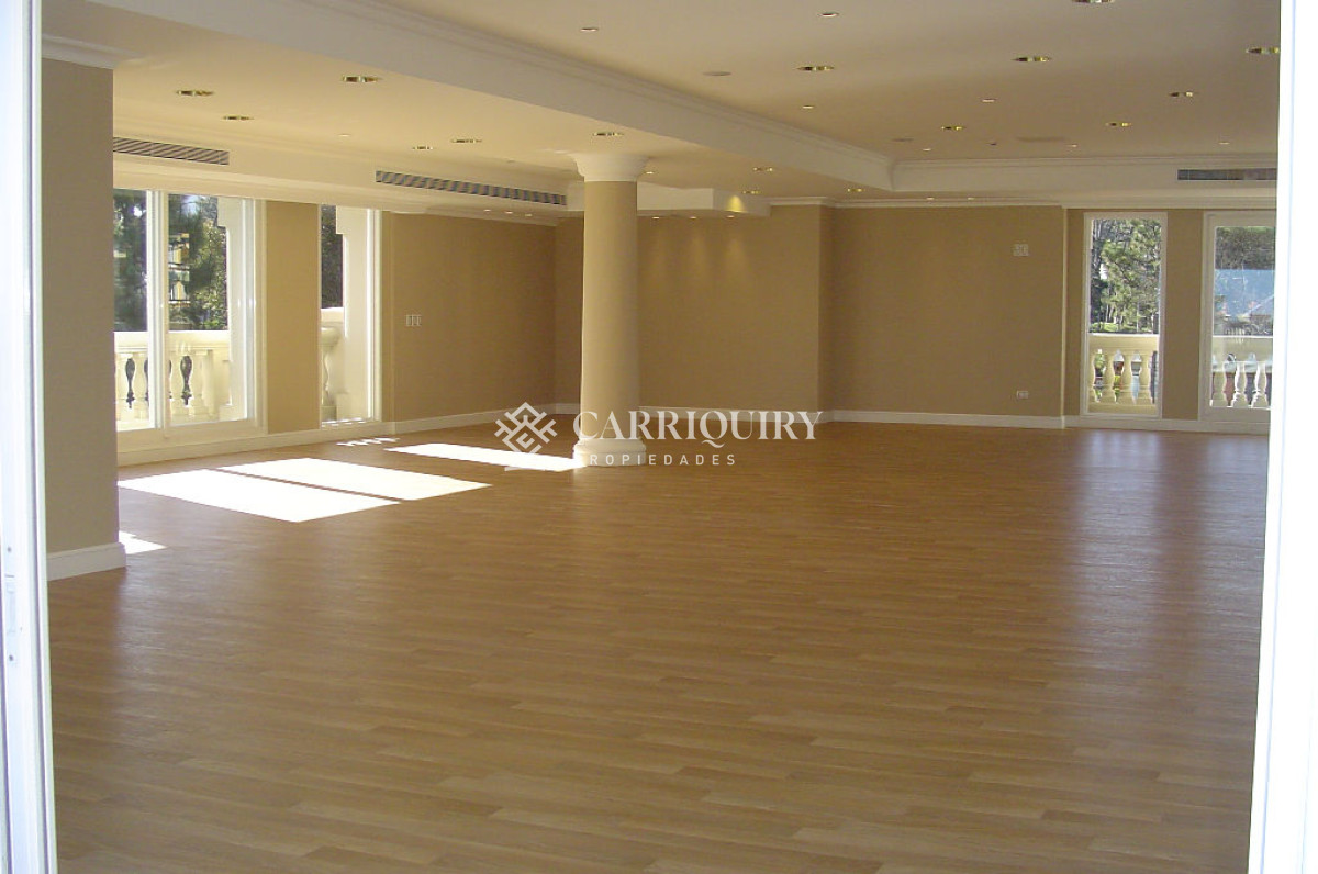 Apartamento ID.6380 - Edificio Le Jardin , impecable con buena vista al mar, calefacción 